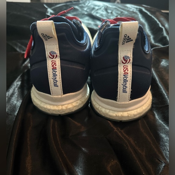 Adidas Volleyball Shoes - Picture 4 of 7